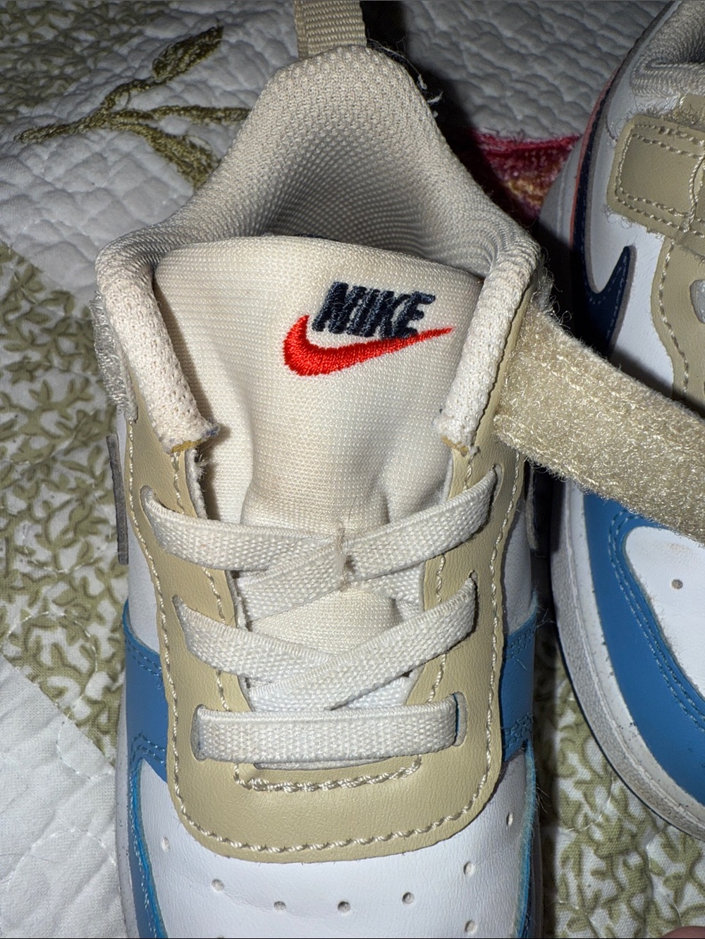 Nike Kids Court Borough Low Shoes - Picture 10 of 11